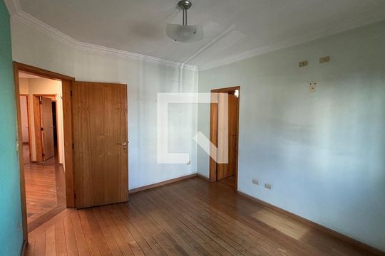 Suite 1 de casa à venda com 5 quartos, 343m² em Vila Marina, Santo André