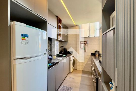 Apartamento à venda com 2 quartos, 60m² em Nova Cachoeirinha, Belo Horizonte
