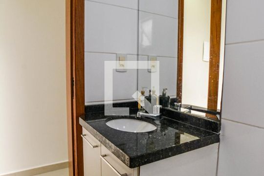 Lavabo de casa à venda com 3 quartos, 131m² em Vila Junqueira, Santo André