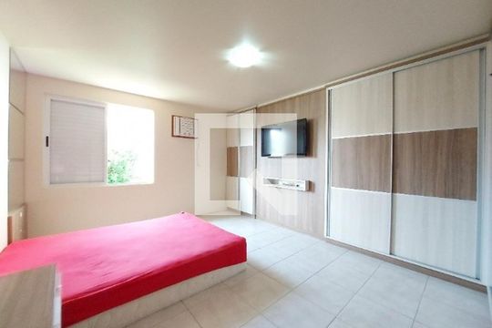 Casa para alugar com 3 quartos, 162m² em Coqueiros, Florianópolis