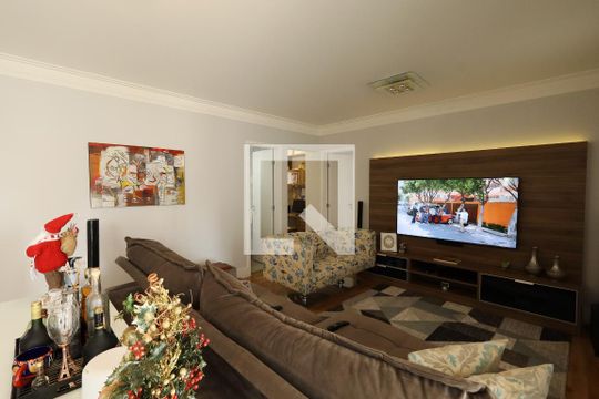 Sala de Estar de apartamento à venda com 3 quartos, 124m² em Jardim Consorcio, São Paulo