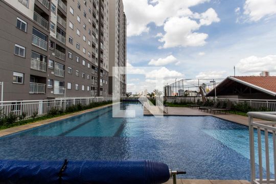 Piscina de apartamento à venda com 2 quartos, 60m² em Centro, Barueri
