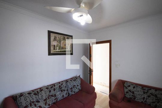 Sala  de casa à venda com 3 quartos, 150m² em Vila Medeiros, São Paulo