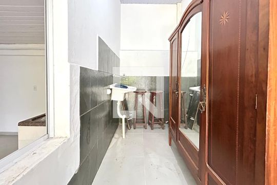 Área de Serviço de apartamento para alugar com 1 quarto, 50m² em Campeche, Florianópolis