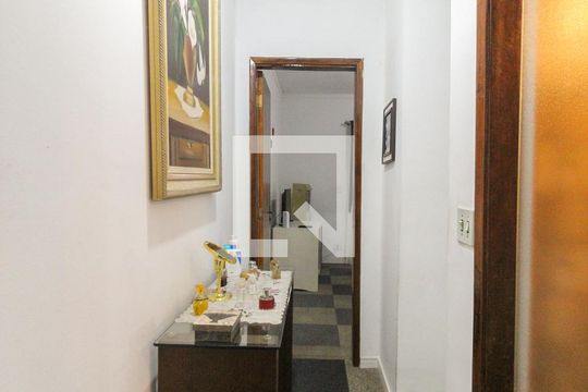 Corredor de casa à venda com 2 quartos, 160m² em Limoeiro, São Paulo