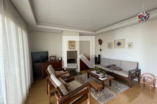 Casa à venda com 3 quartos, 300m² em Morro do Espelho, São Leopoldo