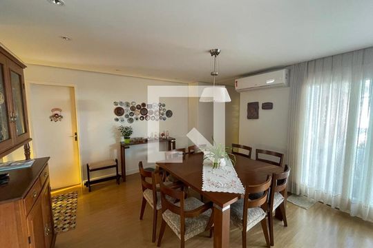 Casa à venda com 3 quartos, 300m² em Morro do Espelho, São Leopoldo