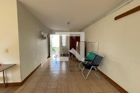 Casa para alugar com 3 quartos, 300m² em Morro do Espelho, São Leopoldo