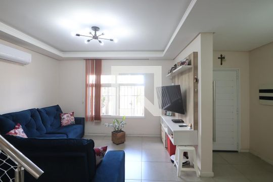 Sala de casa para alugar com 5 quartos, 233m² em Estância Velha, Canoas
