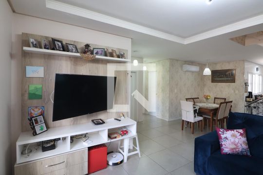 Sala de casa para alugar com 5 quartos, 233m² em Estância Velha, Canoas