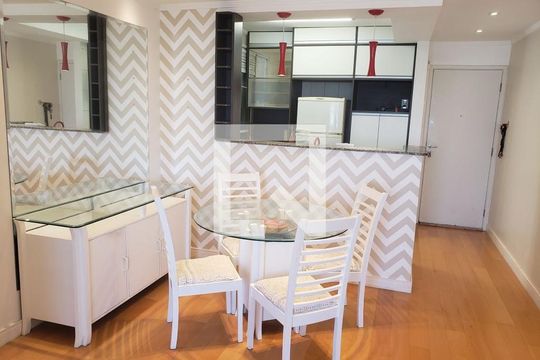 Sala de apartamento à venda com 3 quartos, 70m² em Jaguaré, São Paulo