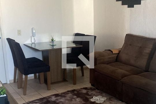 Apartamento à venda com 2 quartos, 45m² em Mário Quintana, Porto Alegre