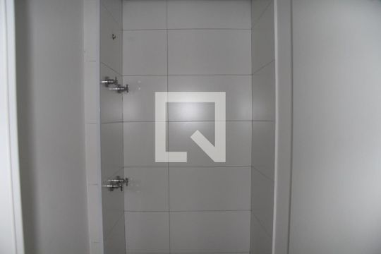 Banheiro de Serviço de apartamento à venda com 3 quartos, 150m² em Centro, Guarulhos
