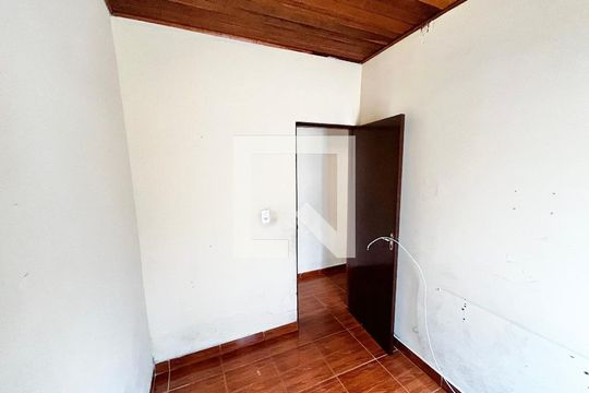 Quarto 2 de casa à venda com 7 quartos, 375m² em Vila Dionisia, São Paulo