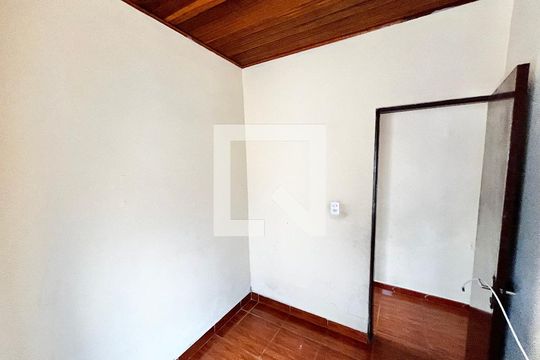 Quarto 2 de casa à venda com 7 quartos, 375m² em Vila Dionisia, São Paulo