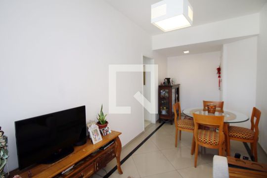 Sala de apartamento à venda com 2 quartos, 61m² em Brás de Pina, Rio de Janeiro