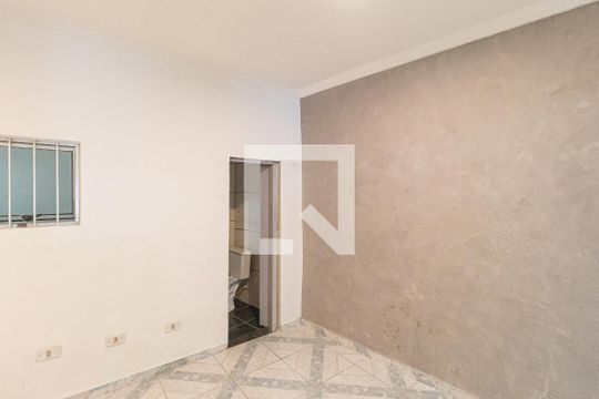 Sala de casa à venda com 5 quartos, 250m² em Vila Veloso, Carapicuíba