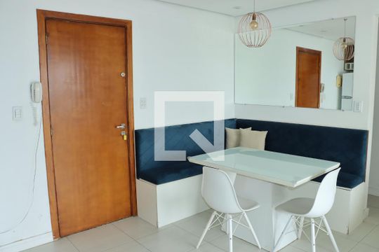 Apartamento para alugar com 2 quartos, 61m² em Granja Viana, Cotia