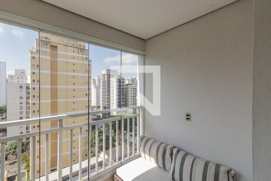 Sala de apartamento à venda com 2 quartos, 75m² em Vila Nova Conceição, São Paulo