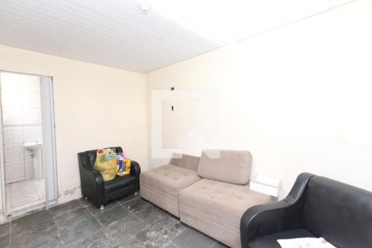Casa à venda com 4 quartos, 354m² em Olaria (barreiro), Belo Horizonte