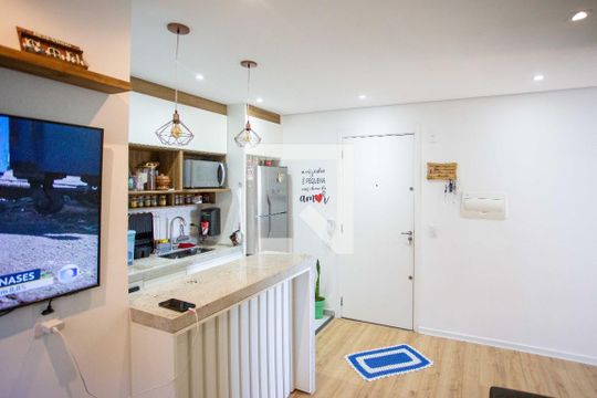 Sala de apartamento à venda com 2 quartos, 38m² em Jardim Miriam, São Paulo