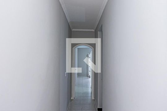 Corredor de casa para alugar com 2 quartos, 180m² em Jaguará, São Paulo