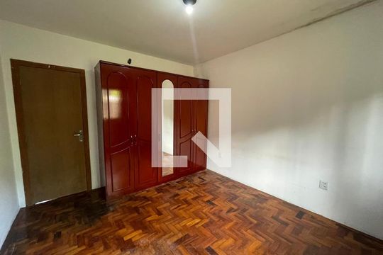 Dormitório 1 de casa à venda com 3 quartos, 103m² em Boa Vista, Novo Hamburgo