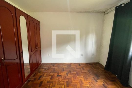 Dormitório 1 de casa à venda com 3 quartos, 103m² em Boa Vista, Novo Hamburgo
