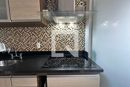 Cozinha de apartamento à venda com 2 quartos, 79m² em Jardim Iracema, Barueri