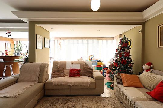 Sala de apartamento à venda com 3 quartos, 138m² em Três Figueiras, Porto Alegre