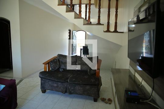 Sala (estar)  de casa à venda com 4 quartos, 241m² em Bairro dos Casa, São Bernardo do Campo