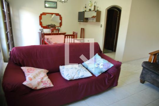 Sala (estar)  de casa à venda com 4 quartos, 241m² em Bairro dos Casa, São Bernardo do Campo