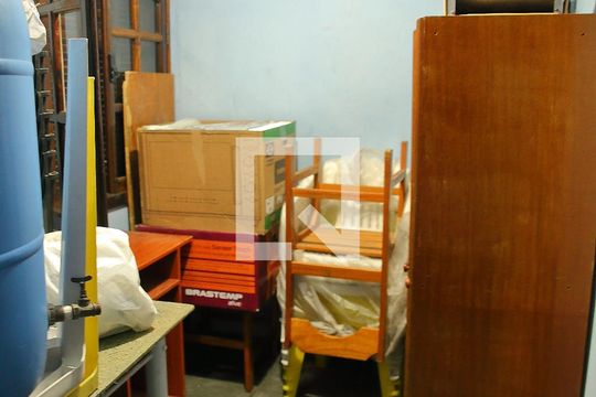 Quarto de Serviço /Depósito  de casa à venda com 4 quartos, 241m² em Bairro dos Casa, São Bernardo do Campo