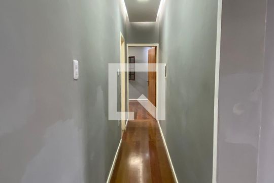 corredor  de casa para alugar com 2 quartos, 172m² em Senhora de Fátima, Betim