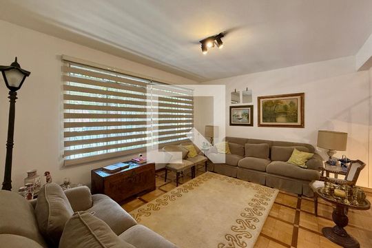 Sala de casa para alugar com 3 quartos, 188m² em Brooklin, São Paulo