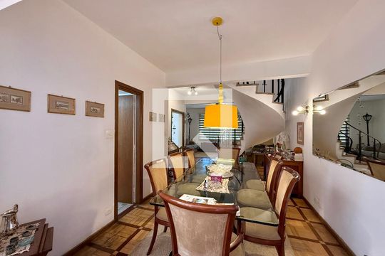 Sala de casa para alugar com 3 quartos, 188m² em Brooklin, São Paulo