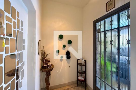 Entrada casa  de casa para alugar com 3 quartos, 188m² em Brooklin, São Paulo
