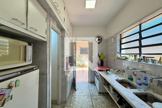 Cozinha de casa para alugar com 3 quartos, 188m² em Brooklin, São Paulo