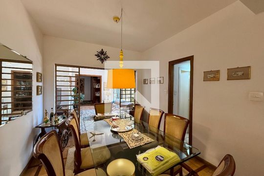 Sala de casa para alugar com 3 quartos, 188m² em Brooklin, São Paulo
