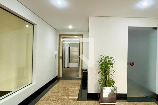 Hall de entrada de apartamento à venda com 3 quartos, 92m² em Sumarezinho, São Paulo