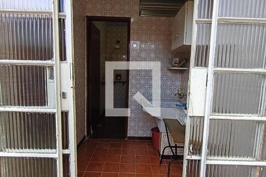 Casa à venda com 2 quartos, 195m² em Jardim Santo Antônio, Santo André