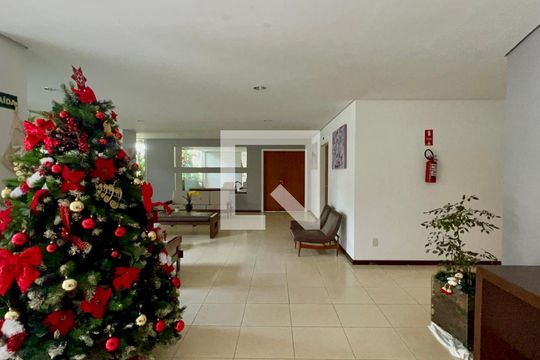 Hall de entrada de apartamento à venda com 2 quartos, 90m² em Sumarezinho, São Paulo