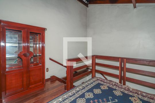 Mesanino de casa à venda com 3 quartos, 255m² em Jardim Lindóia, Porto Alegre