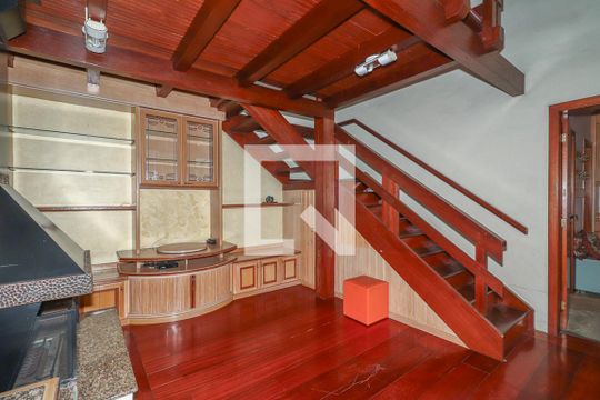 Sala Segundo piso de casa à venda com 3 quartos, 255m² em Jardim Lindóia, Porto Alegre