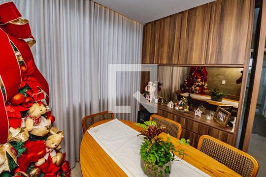 Apartamento à venda com 3 quartos, 80m² em Itapoã, Belo Horizonte