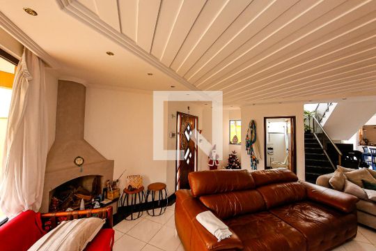 Casa à venda com 4 quartos, 380m² em Vila Bela, São Paulo