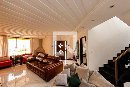 Casa à venda com 4 quartos, 380m² em Vila Bela, São Paulo