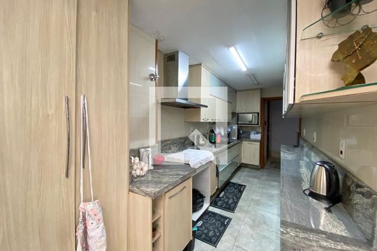 Apartamento à venda com 4 quartos, 200m² em Pilares, Rio de Janeiro