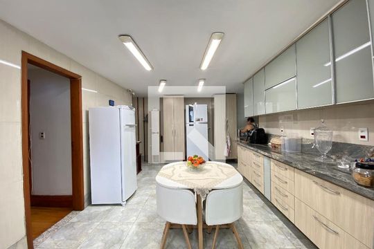 Apartamento à venda com 4 quartos, 200m² em Pilares, Rio de Janeiro