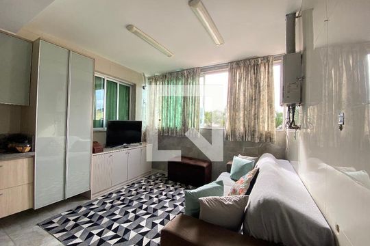 Apartamento à venda com 4 quartos, 200m² em Pilares, Rio de Janeiro